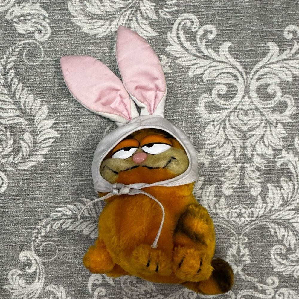 Vintage 1981 Dakin Garfield Plush with Easter Bunny Ears 12" Toy